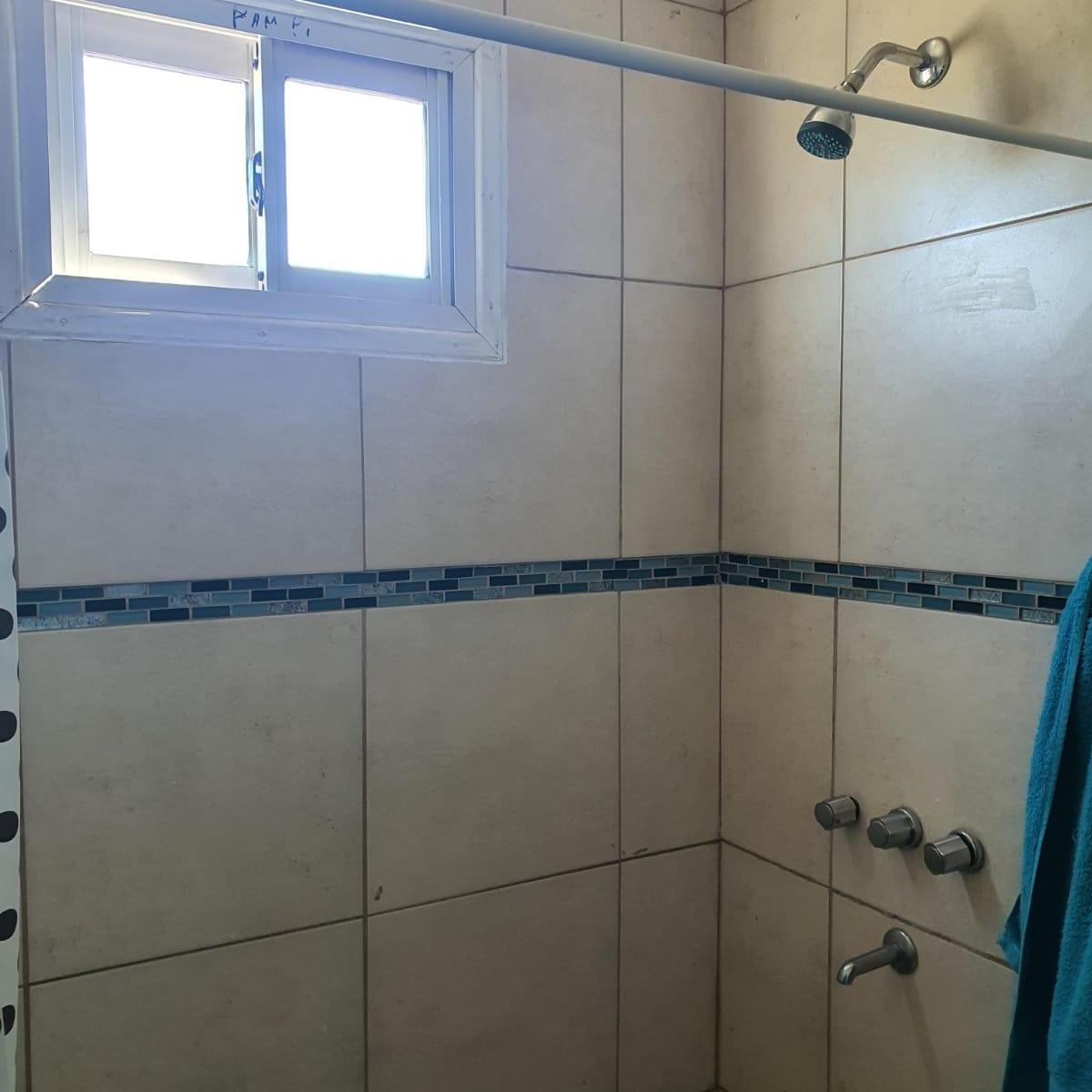 Venta Casa, Plottier, Dos Habitaciones. 5