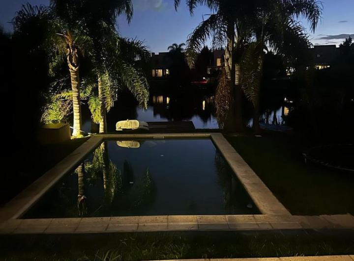 Casa en alquiler al agua Los Sauces Nordelta 3