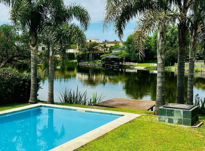 Casa en alquiler al agua Los Sauces Nordelta 1