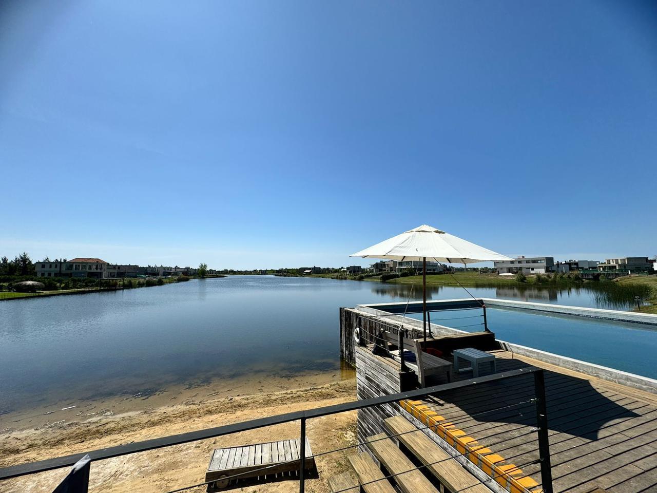 Lote al Río N 648, en Venta El Naudir Escobar