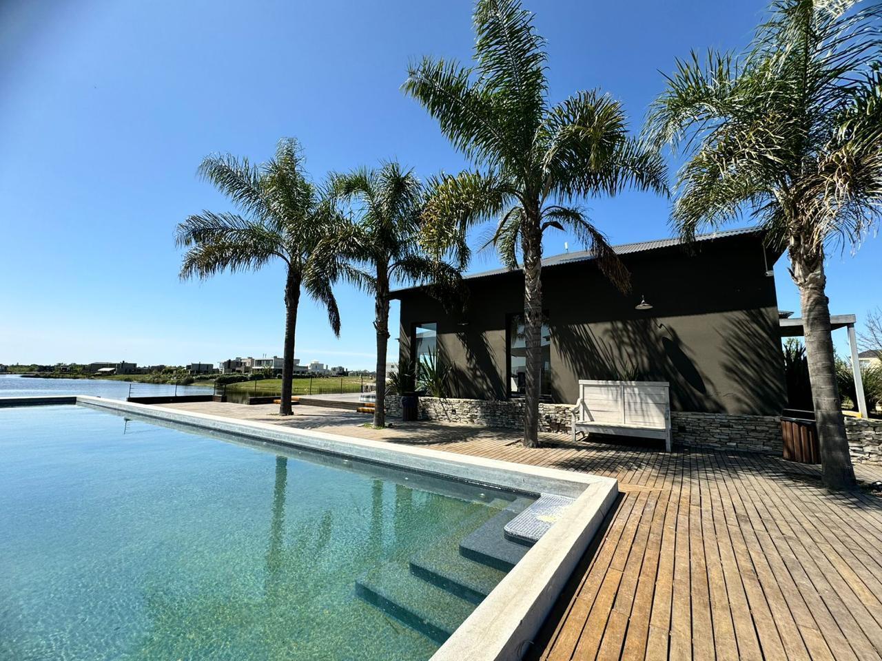 Lote al Río N 648, en Venta El Naudir Escobar