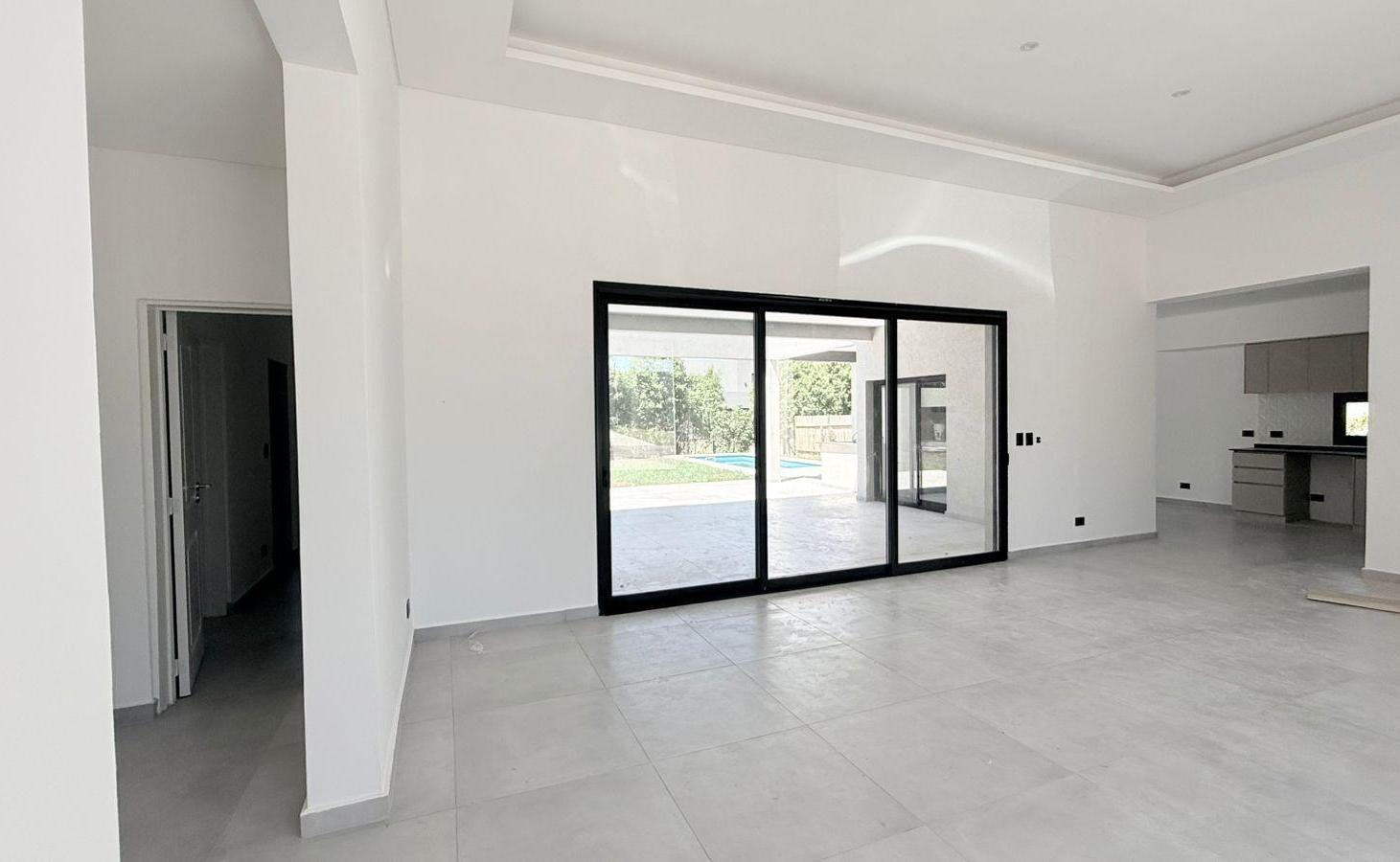Foto de Casa en venta de 6 ambientes con pileta en San Matias a estrenar, imagen 5