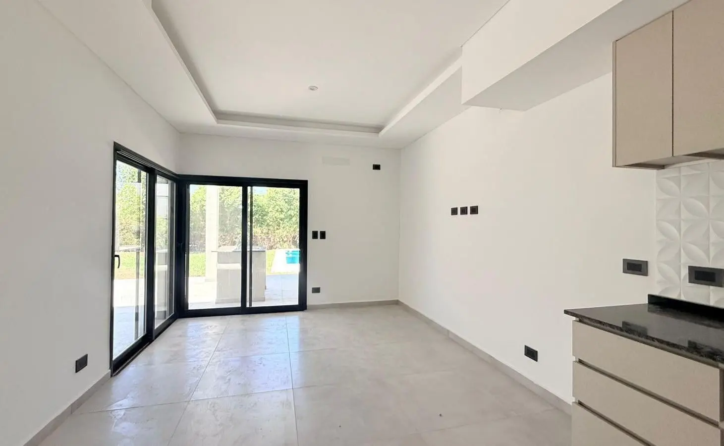 Casa en venta de 6 ambientes con pileta en San Matias a estrenar 2