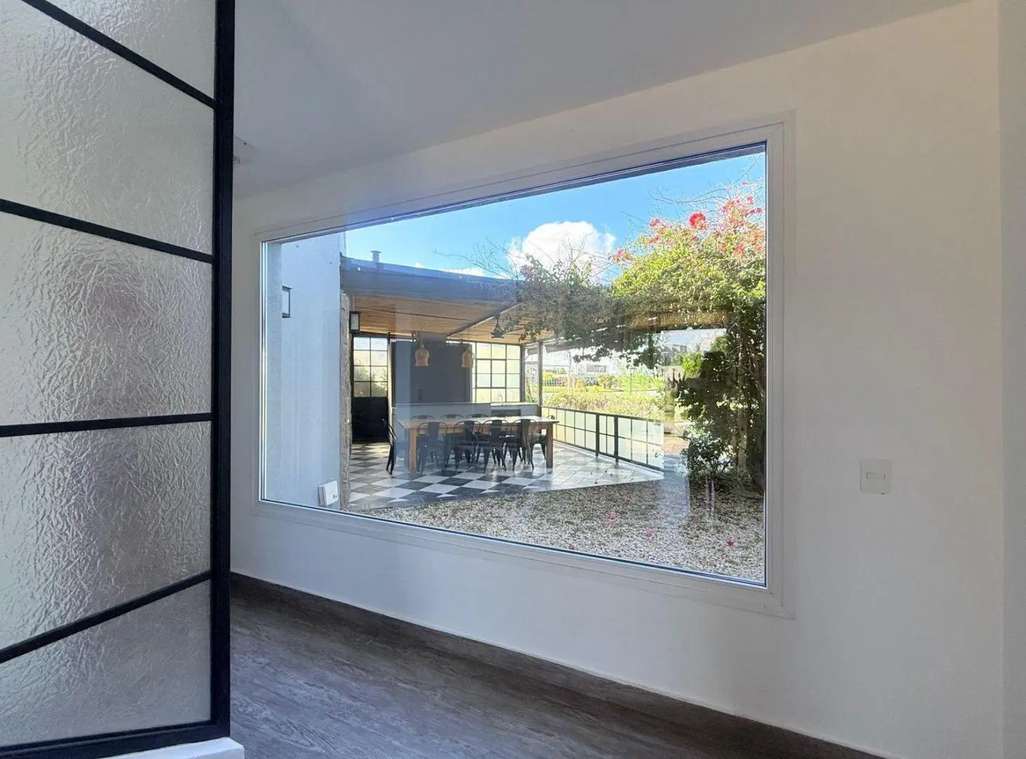 Casa en venta a agua en El Canton Islas de 6 ambientes con pileta 2