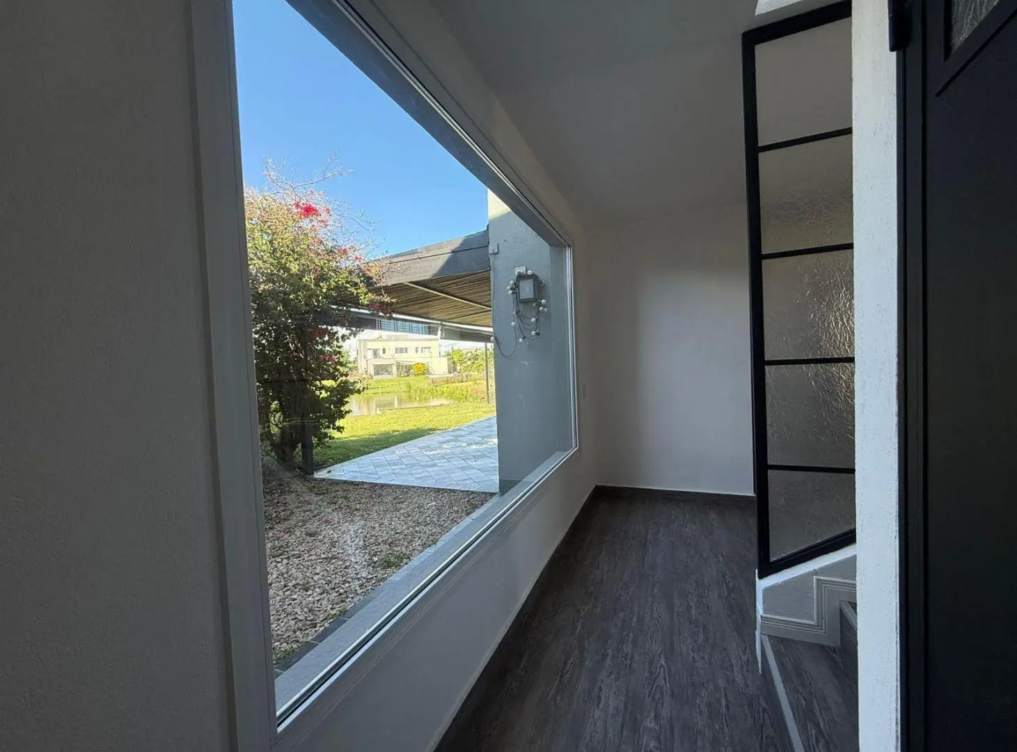 Casa en venta a agua en El Canton Islas de 6 ambientes con pileta 3
