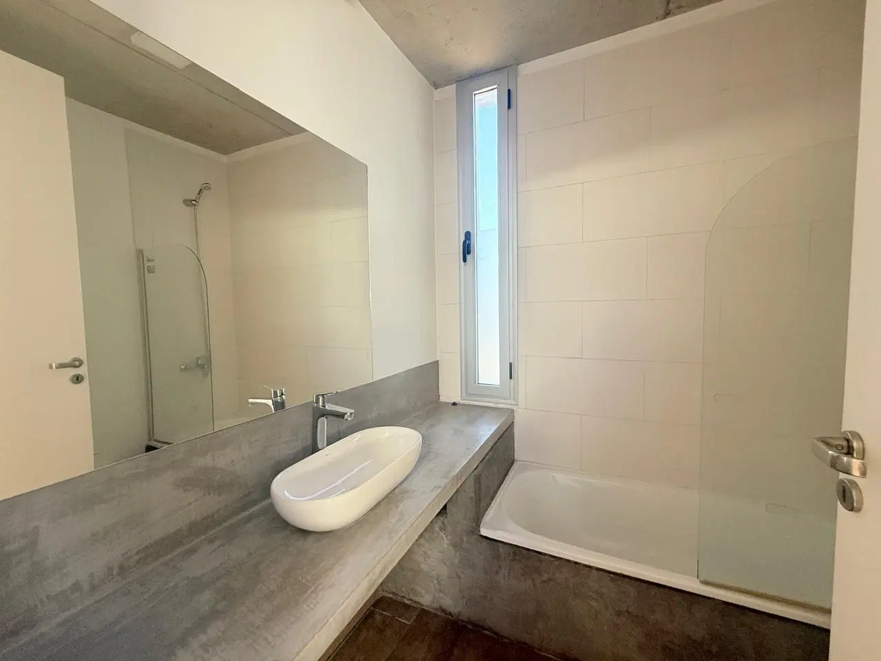 Casa en alquiler anual en Ceibos Puertos del Lago de cinco ambientes con pileta 4