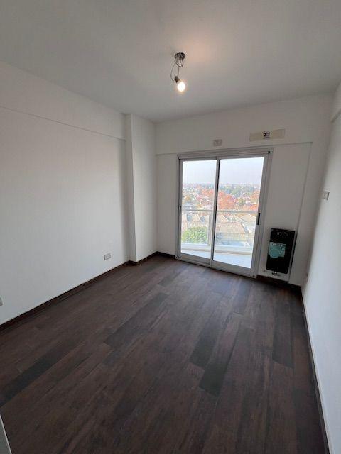 Foto de Departamento 3 ambientes con 2 cocheras en alquiler, imagen 3