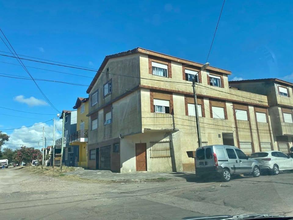 Foto de Departamento 2 ambientes en calle 1 al 7600 mar del tuyu, imagen 1