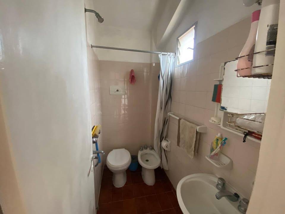 Foto de Departamento 2 ambientes en calle 1 al 7600 mar del tuyu, imagen 5