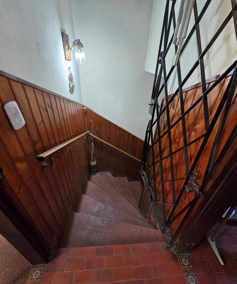 Foto de Departamento con Local y Galpon en Lomas de Zamora, imagen 1