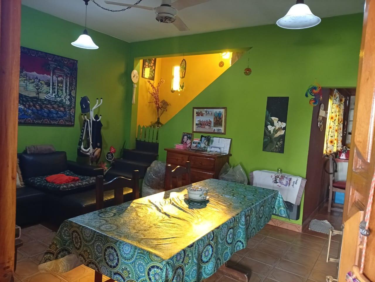 Foto de CASA CON GALPON Y DEPARTAMENTO EN SAN JOSE TEMPERLEY, imagen 3