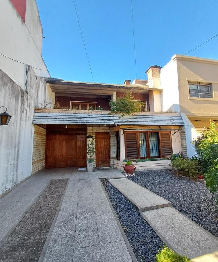 Foto de Casa + 4 ambientes en Banfield, imagen 1
