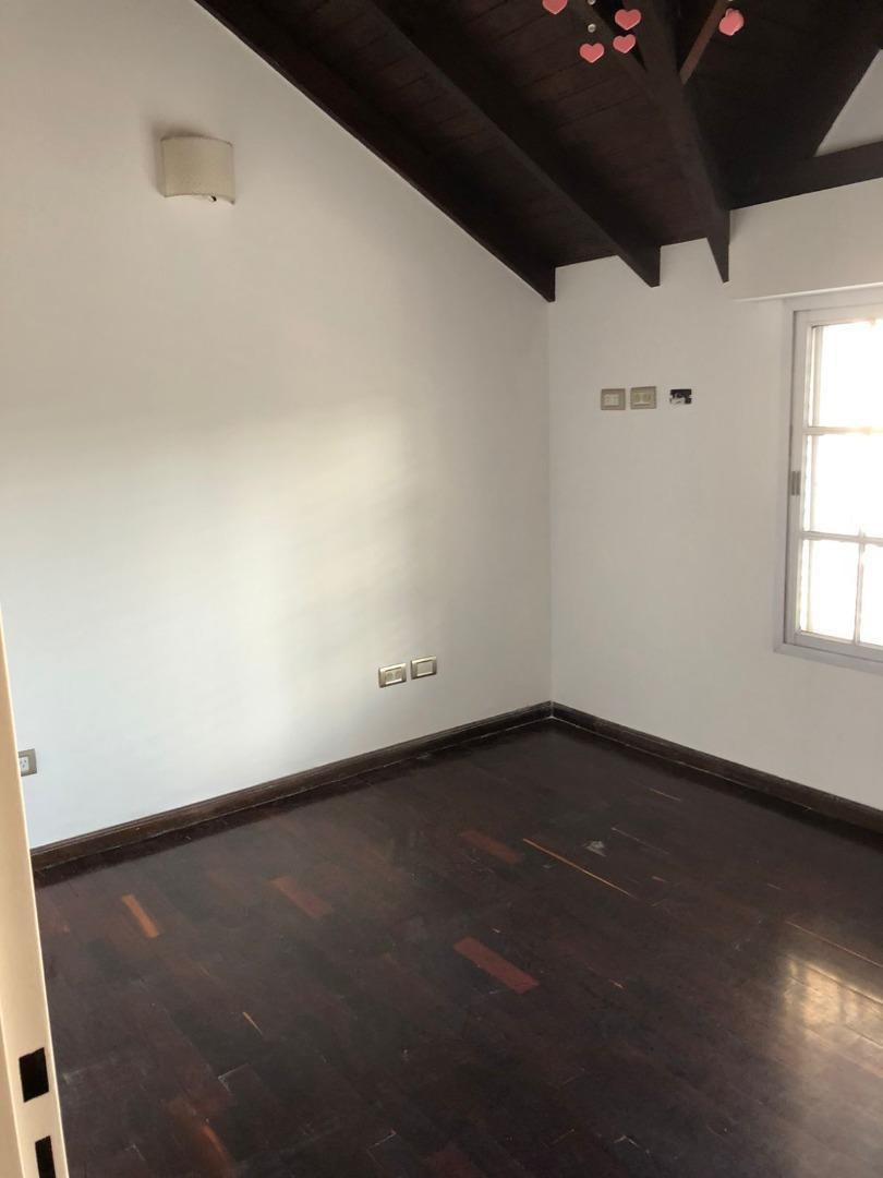Foto de CASA - 4 DORMITORIOS - PARQUE- SAN ANTONIO DE PADUA, imagen 2