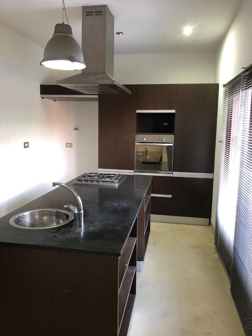 CASA - 4 DORMITORIOS - PARQUE- SAN ANTONIO DE PADUA