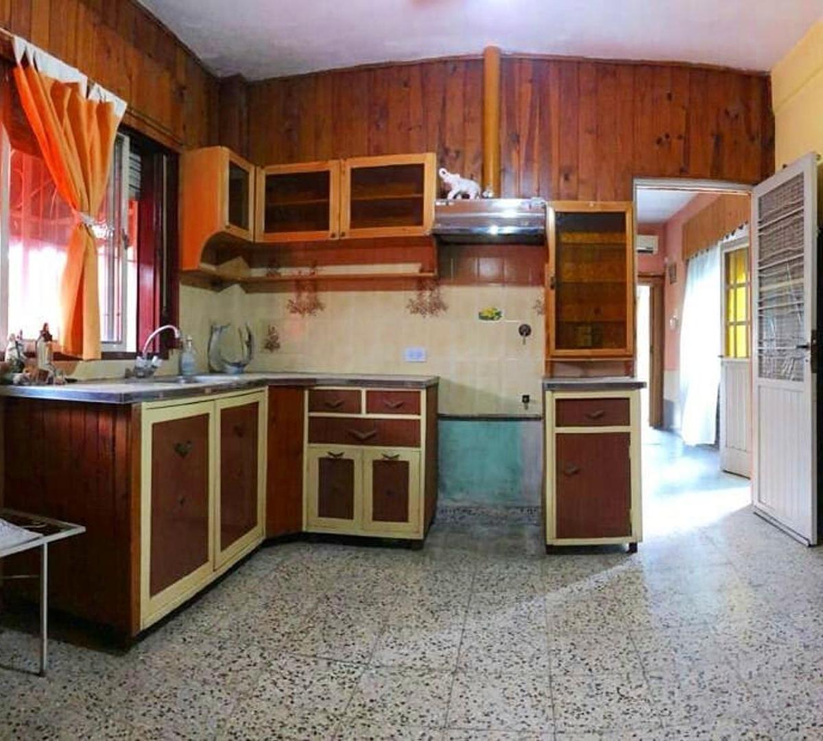 Foto de CASA - 3 AMBIENTES - SAN ANTONIO DE PADUA, imagen 2