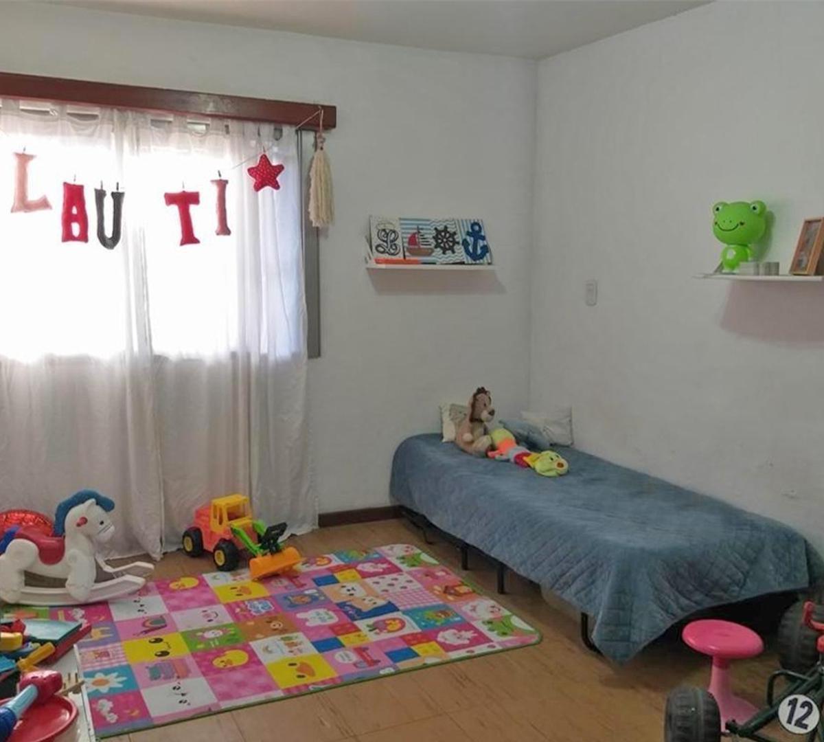 Casa 4 Ambientes + 2 Locales - Merlo 5
