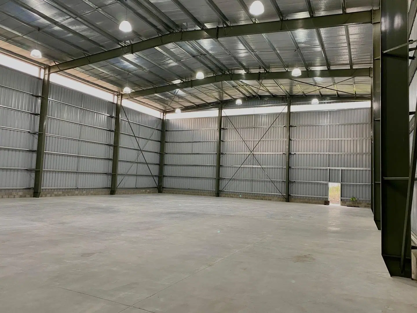 VENTA-GALPON- 2432 mts -PARQUE INDUSTRIAL - MORENO 4