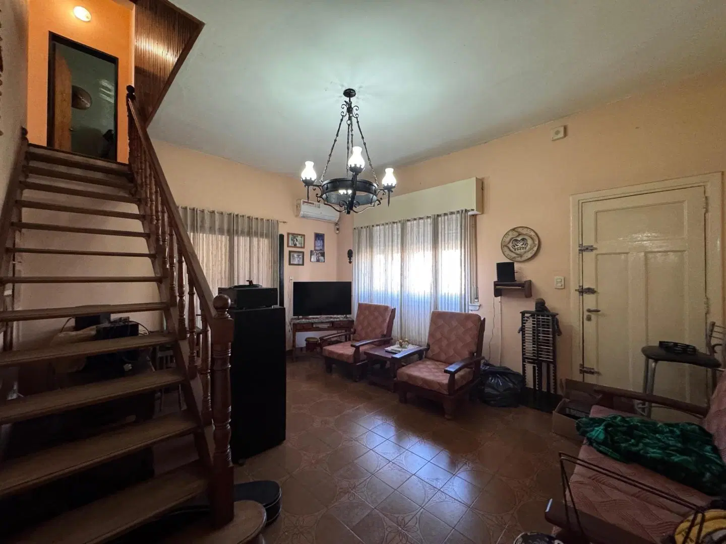 VENTA - CASA 5 AMBIENTES CON PARQUE- SA DE PADUA 3