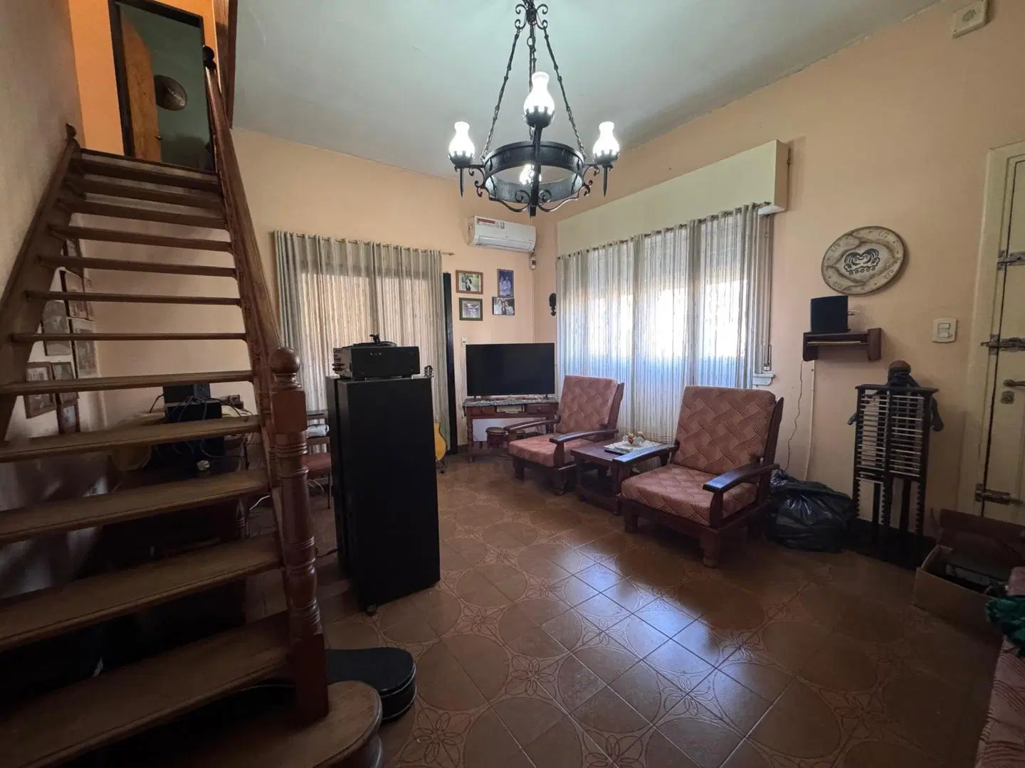 VENTA - CASA 5 AMBIENTES CON PARQUE- SA DE PADUA 4