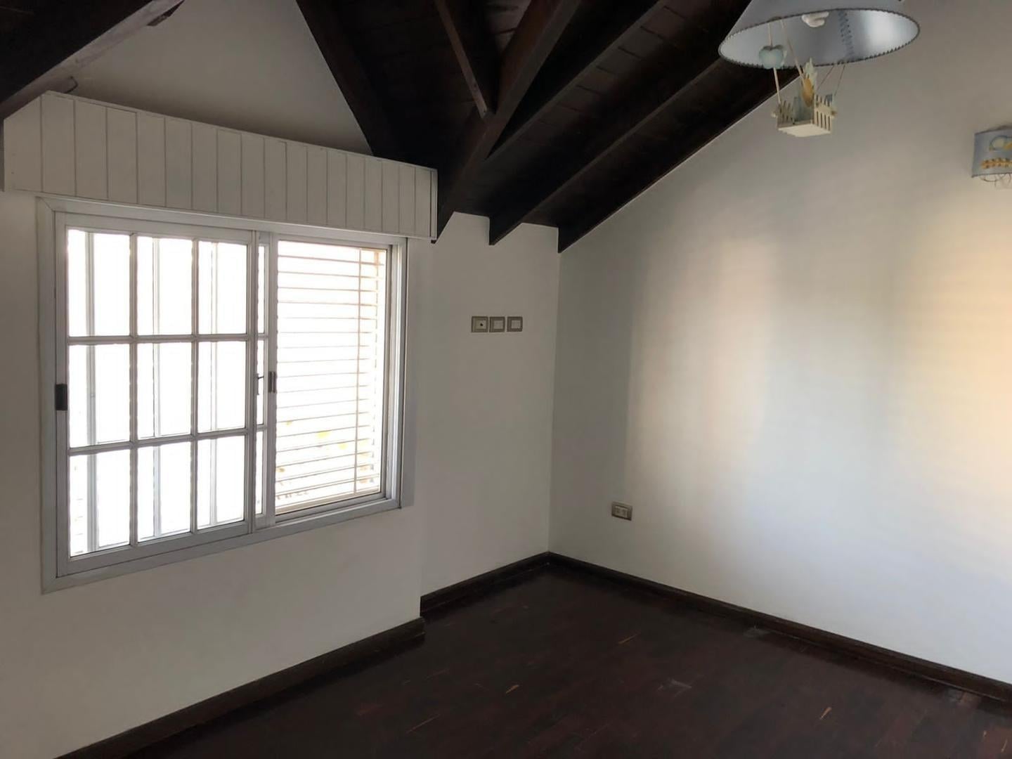 Foto de CASA - 6 AMBIENTES - SAN ANTONIO DE PADUA CENTRO, imagen 5