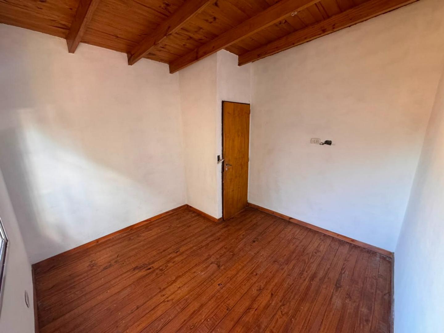 Foto de CASA - 2 DORMITORIOS - SAN ANTONIO DE PADUA, imagen 2