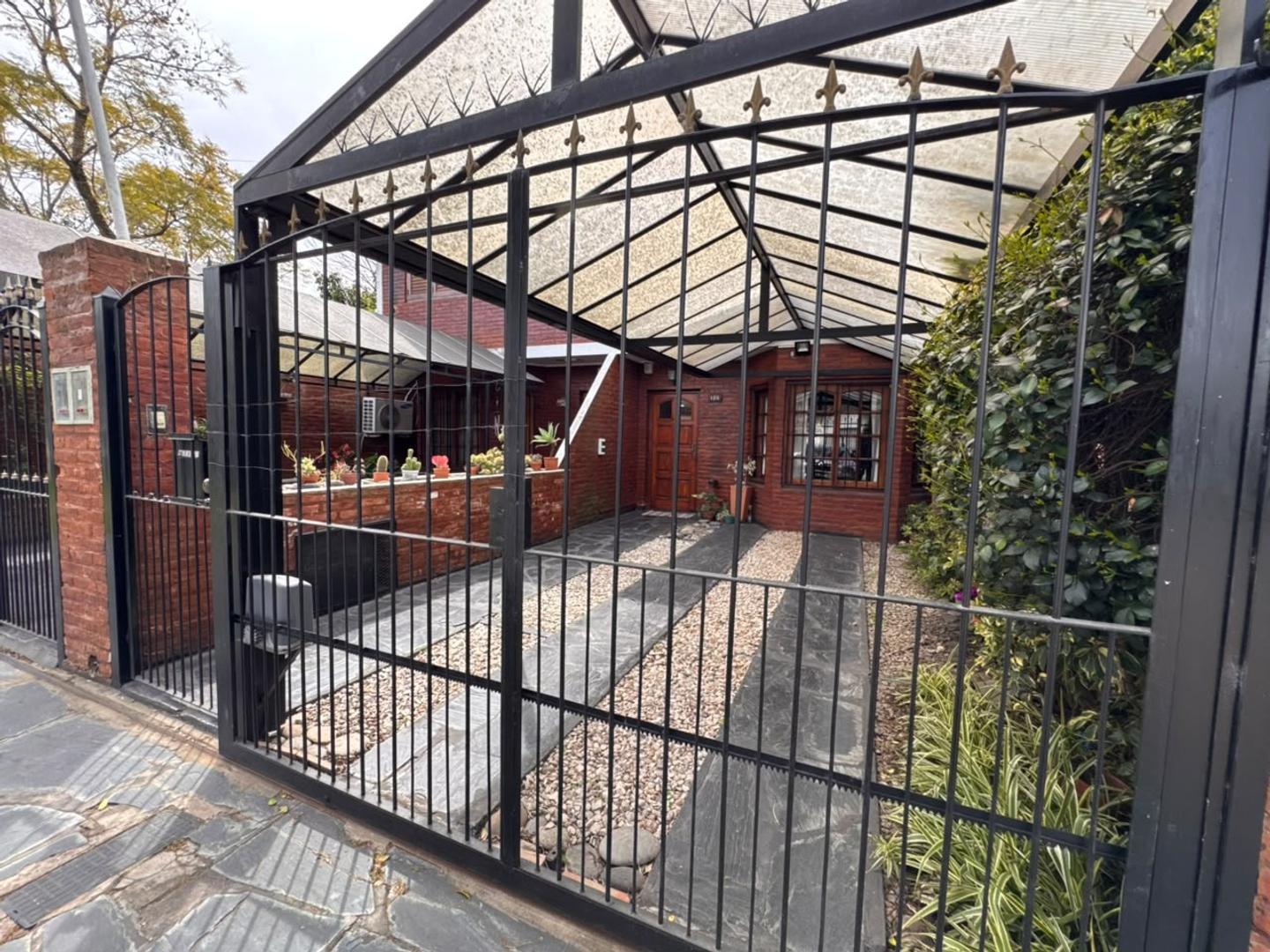 Foto de VENTA PH 4 AMBIENTES CON PARQUE Y QUINCHO - MERLO, imagen 2
