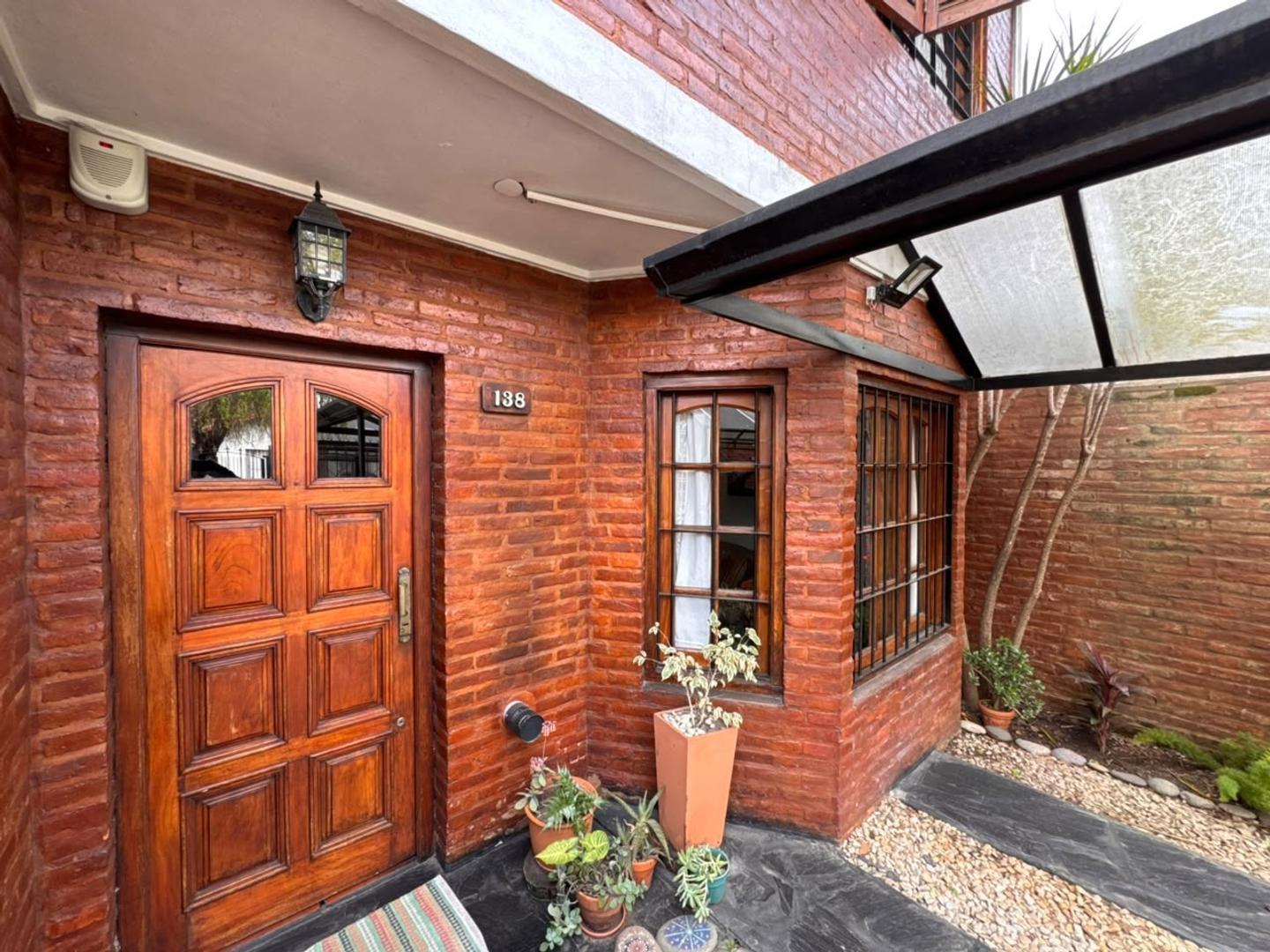 Foto de VENTA PH 4 AMBIENTES CON PARQUE Y QUINCHO - MERLO, imagen 1