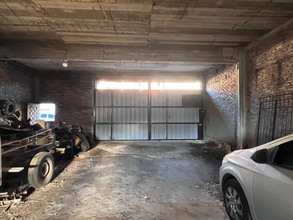 Foto de Galpon de 600 m² en alquiler en Sarandi, imagen 1