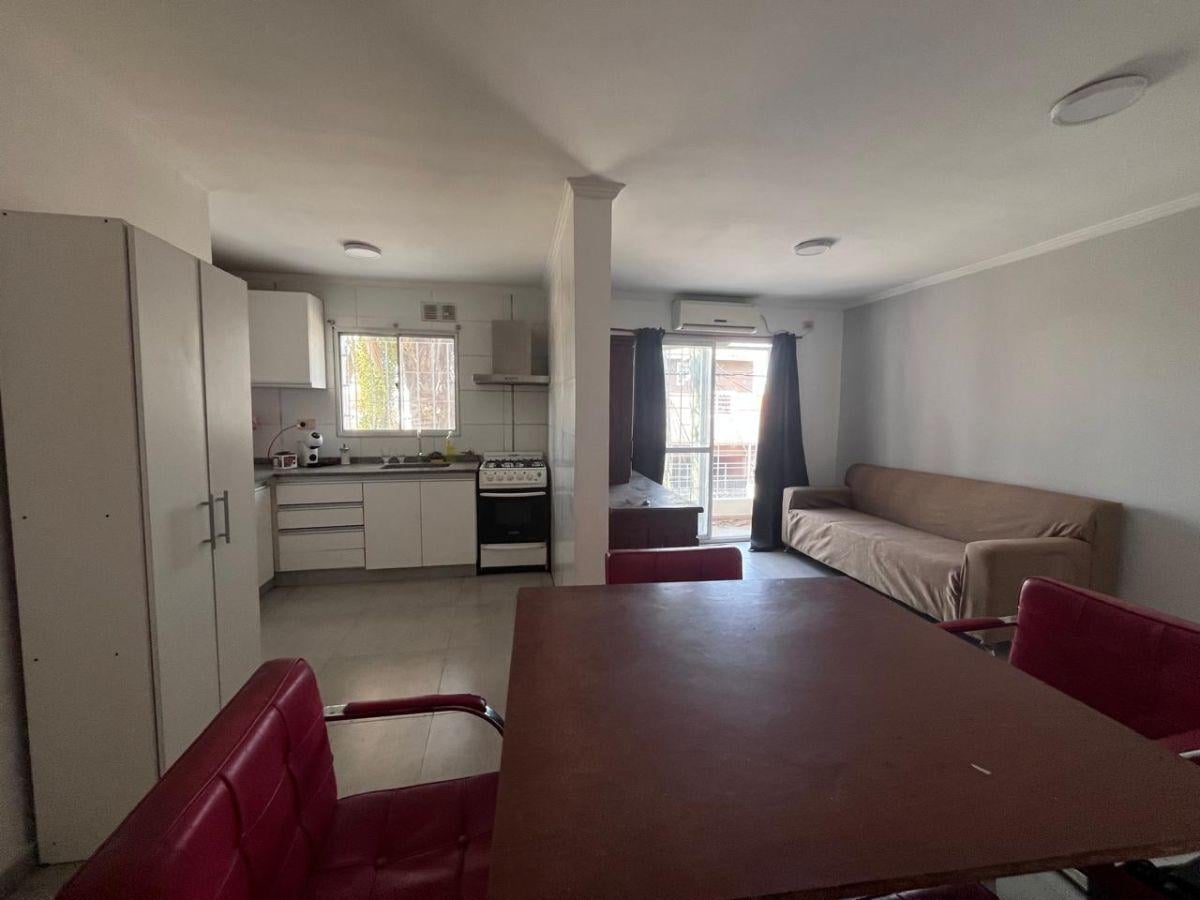 Foto de PH de 72 m² con 2 dormitorios en venta financiado en Wilde, imagen 5