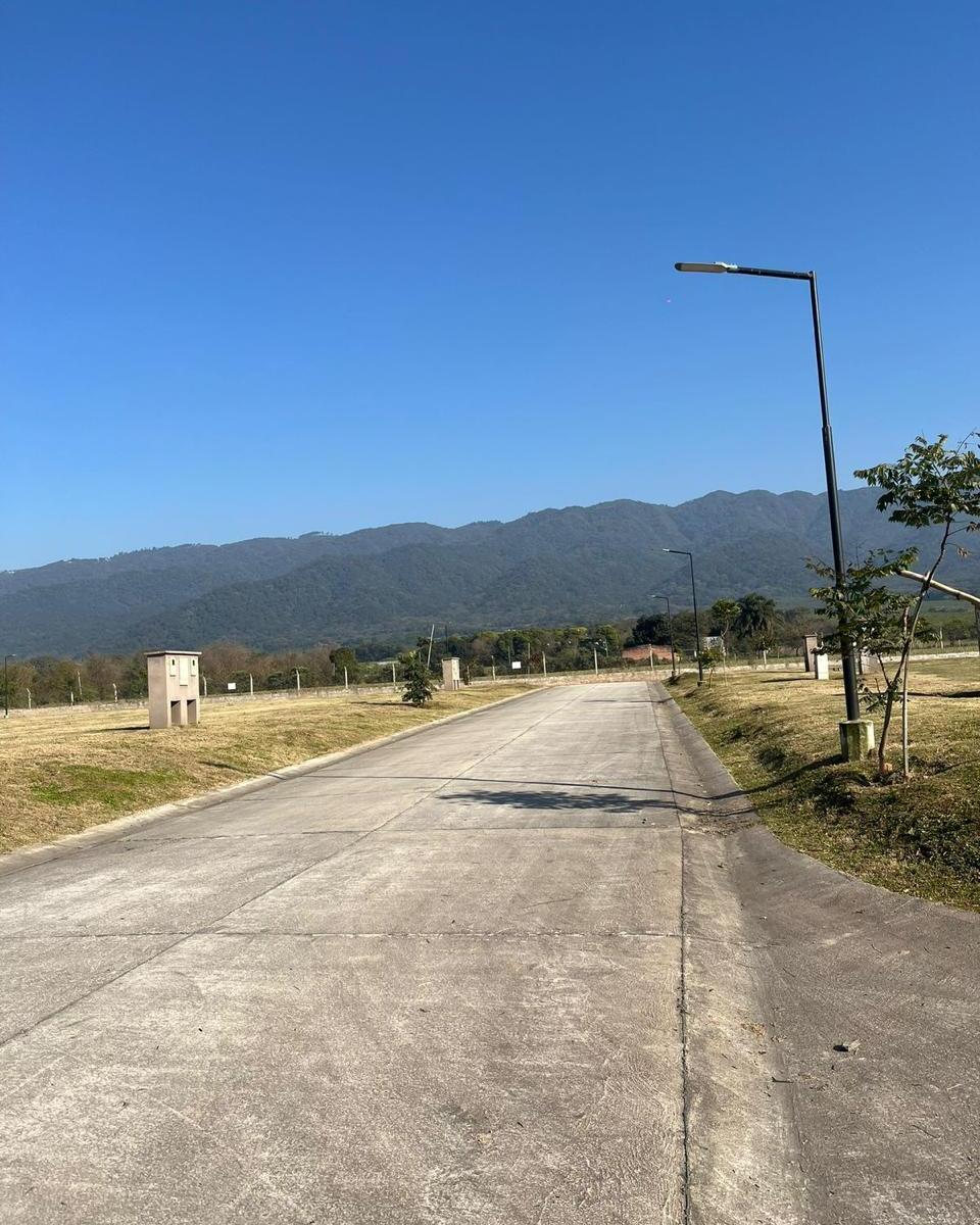 Terreno en Prados de Yerba Buena 3