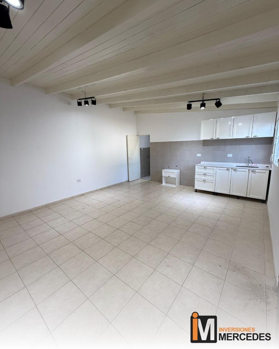 Casa en Vendo Casa en Calle Dante Bodo 4