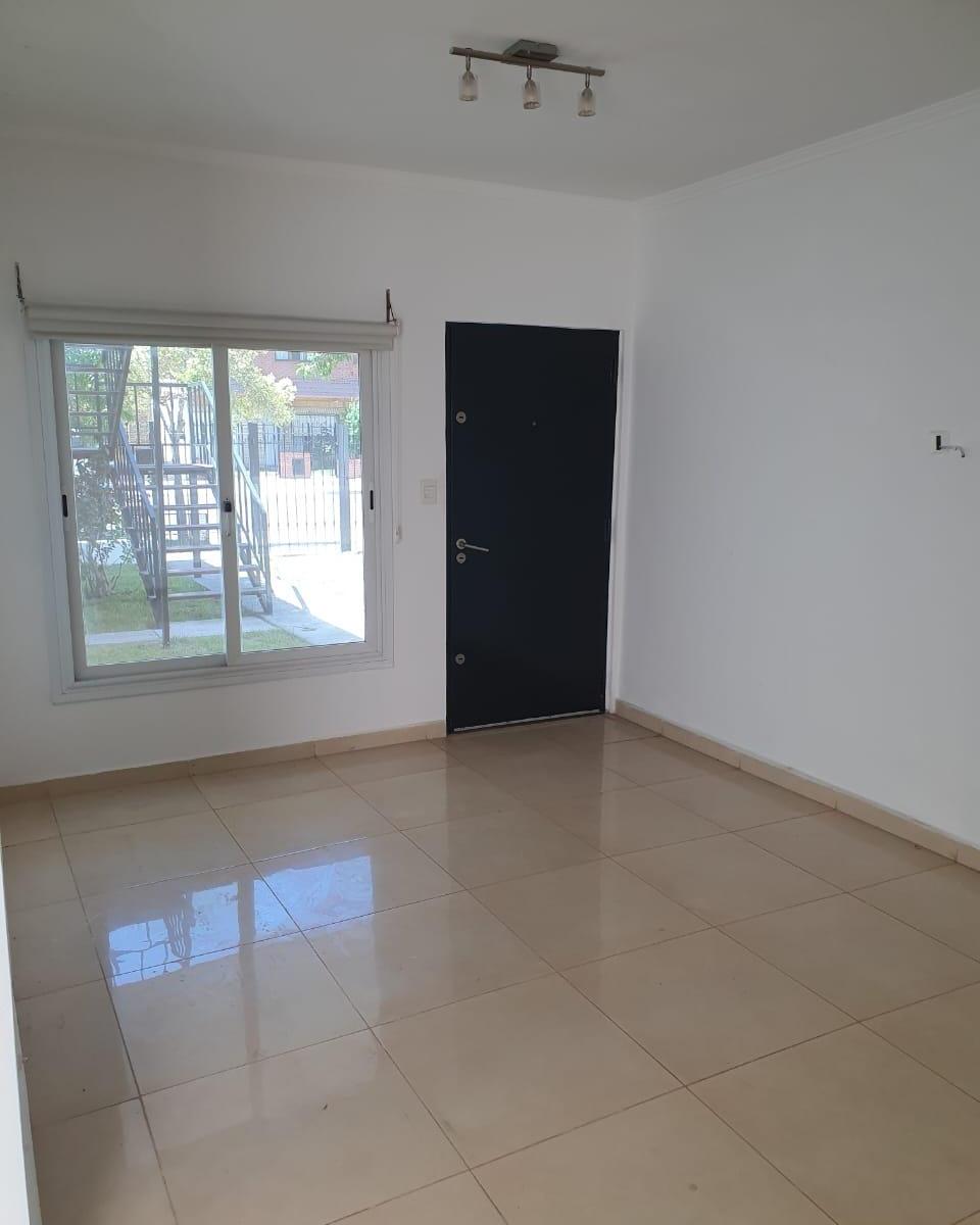 Casa y Departamento en Venta. Cipolletti 1