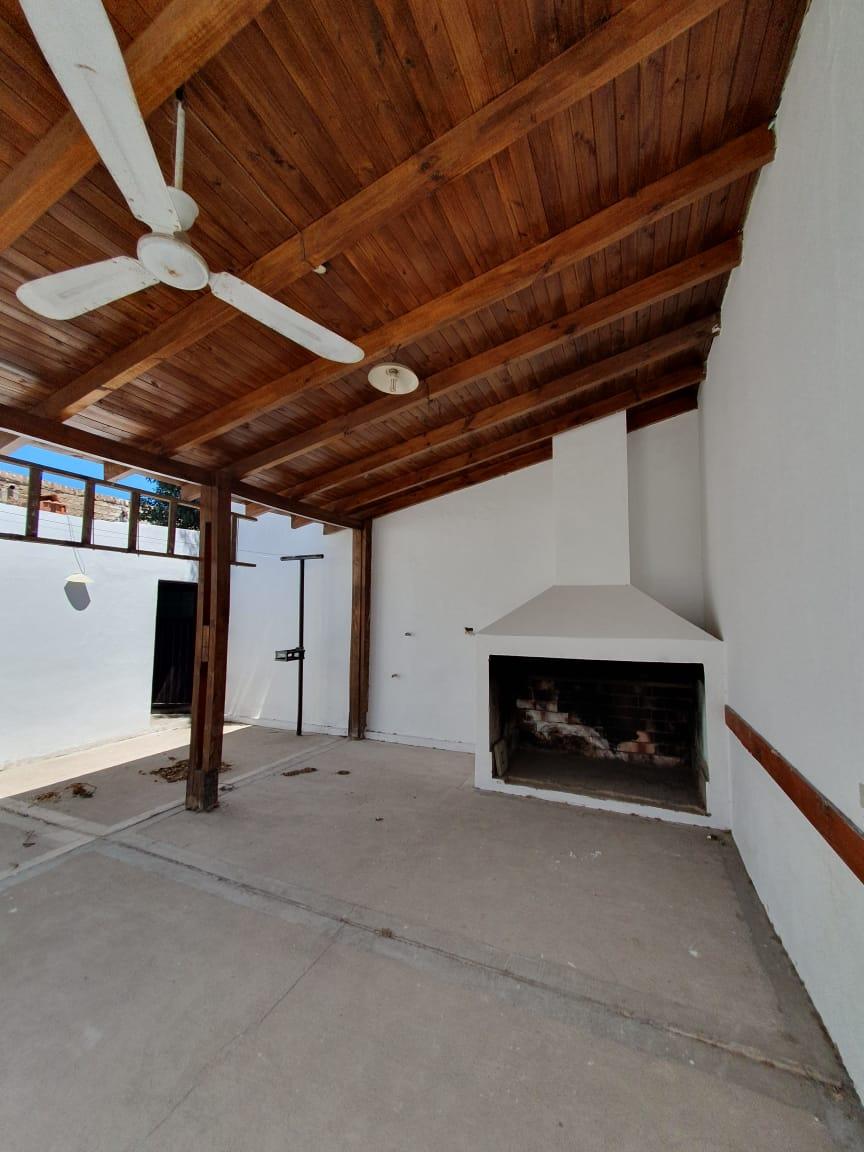 Casa y Departamento en Venta. Cipolletti 2