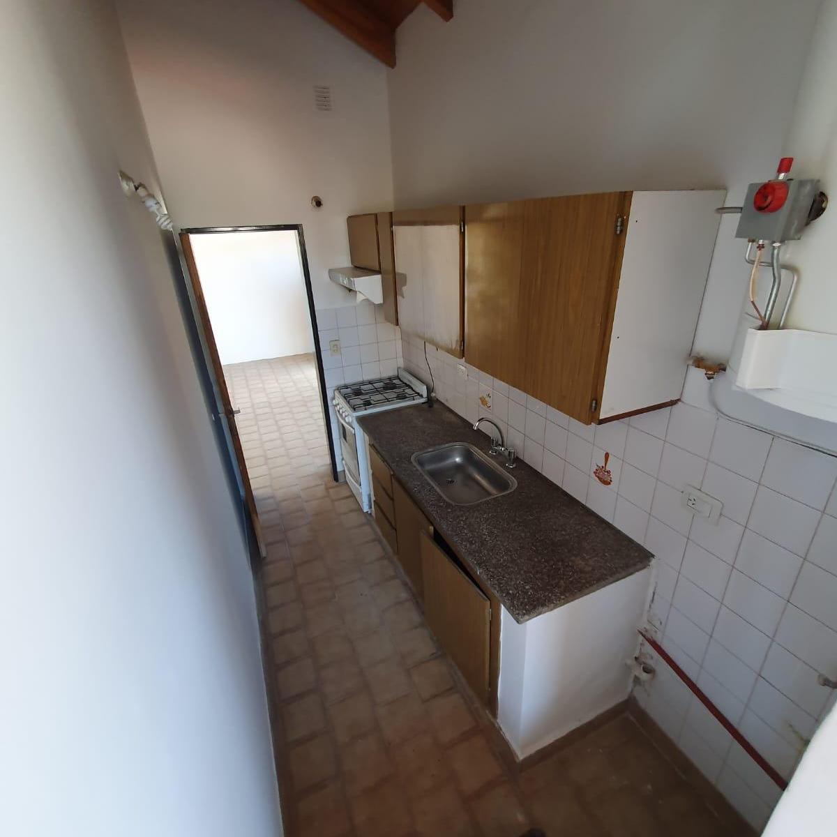 Casa y Departamento en Venta. Cipolletti 5