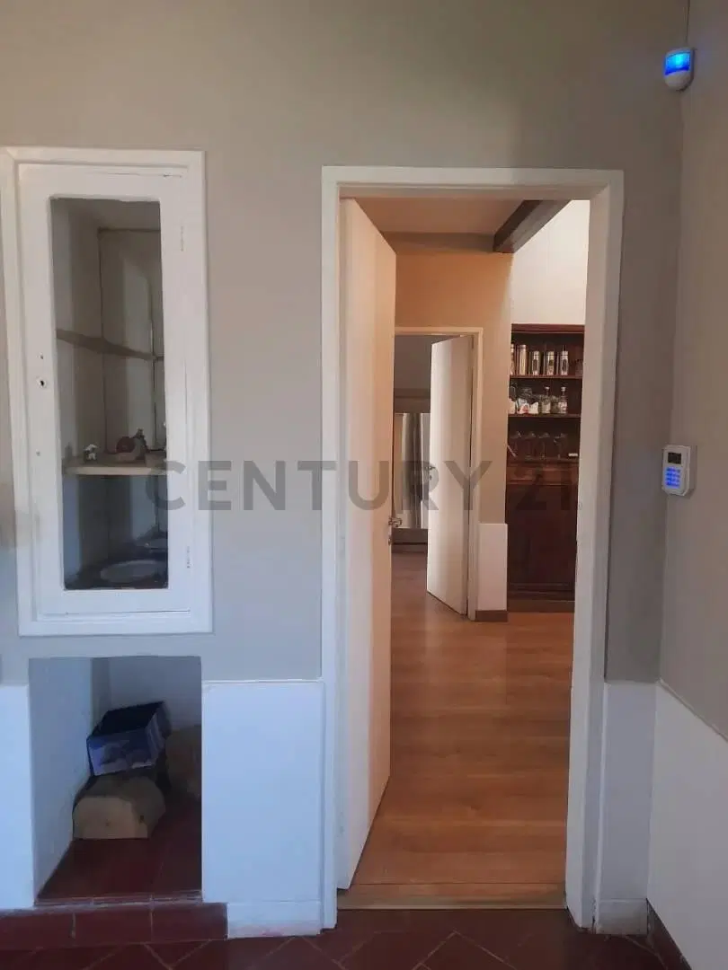 VENDO CASA,EXCELENTE UBICACIÓN , RESIDENCIAL, RECIBO DPTO EN CÓRDOBA 5