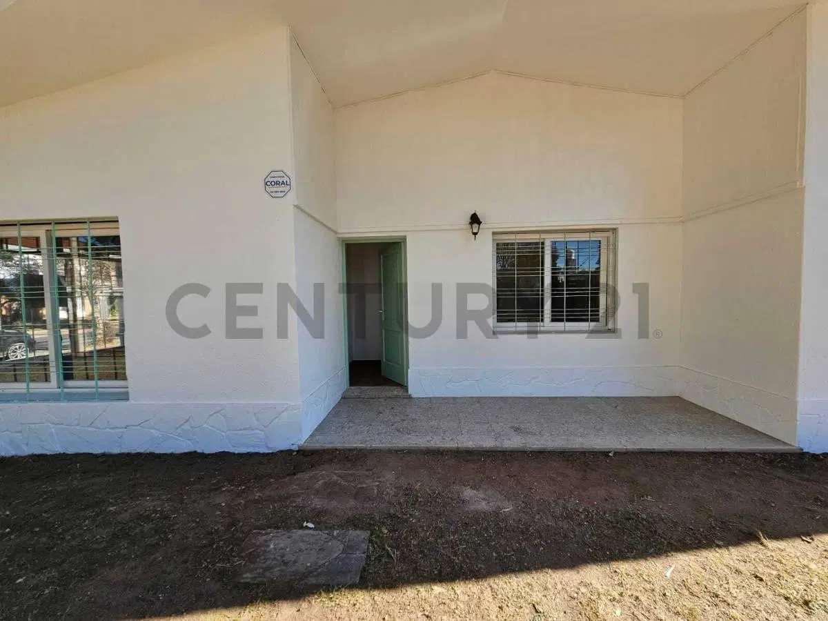 Casa esquina en el corazón del Cerro de Las Rosas 3