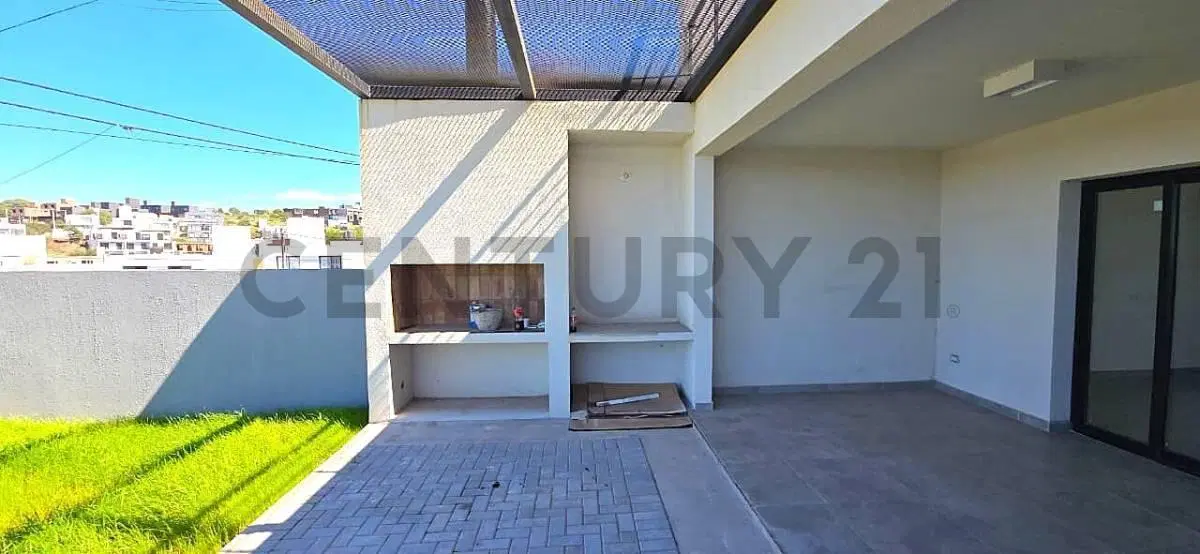 DUPLEX DE 2 DORMITORIOS EN HOUSING EXCLUSIVO 2