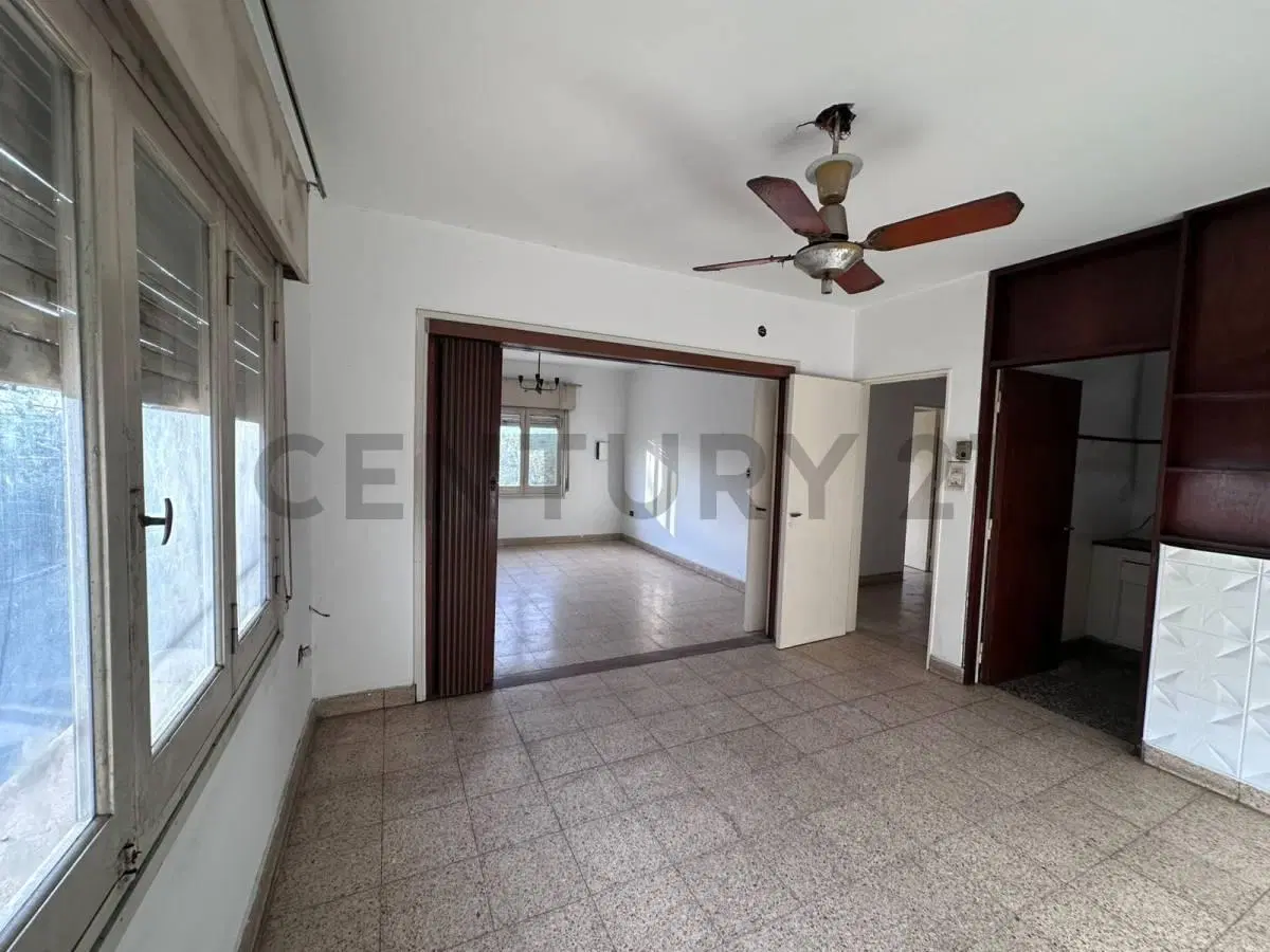 OPORTUNIDAD INVERSIÓN! BLOQUE HABITACIONAL Y COMERCIAL EN ESQUINA 5