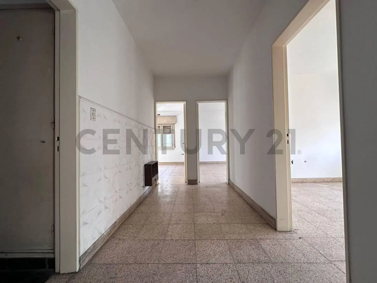OPORTUNIDAD INVERSIÓN! BLOQUE HABITACIONAL Y COMERCIAL EN ESQUINA 8