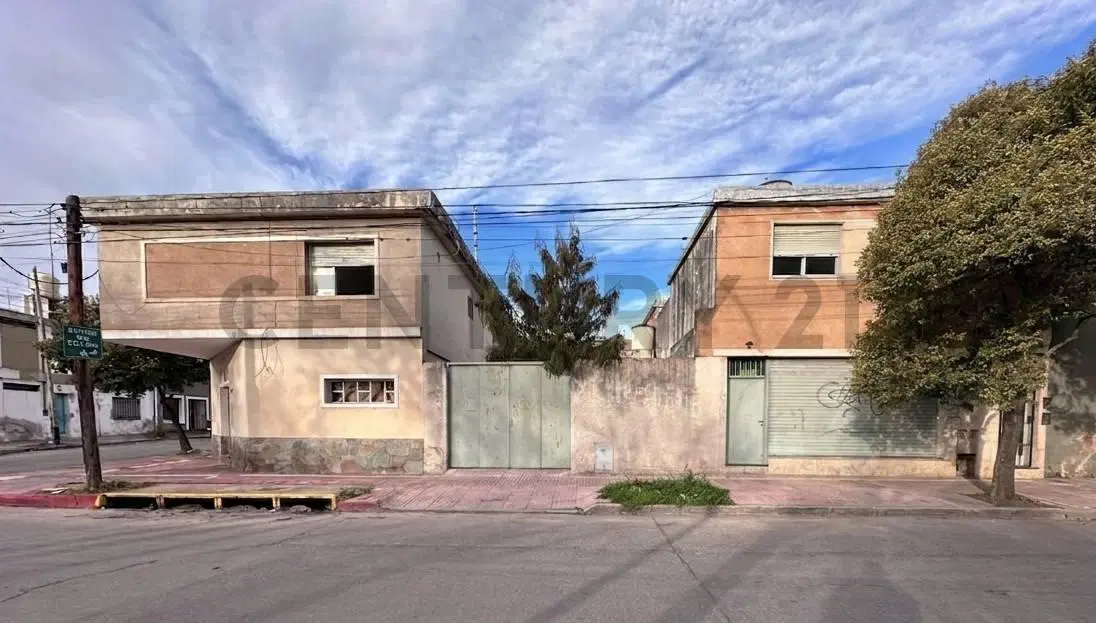OPORTUNIDAD INVERSIÓN! BLOQUE HABITACIONAL Y COMERCIAL EN ESQUINA 3