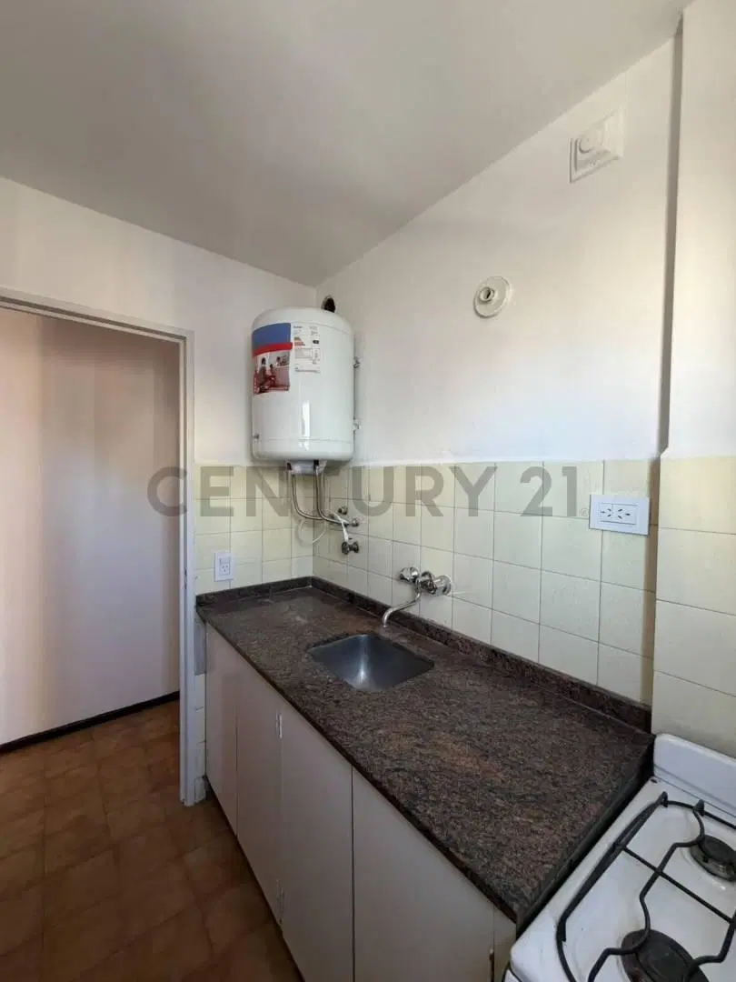 ALQUILER DEPARTAMENTO 2 AMBIENTES ALBERDI LUMINOSO 8