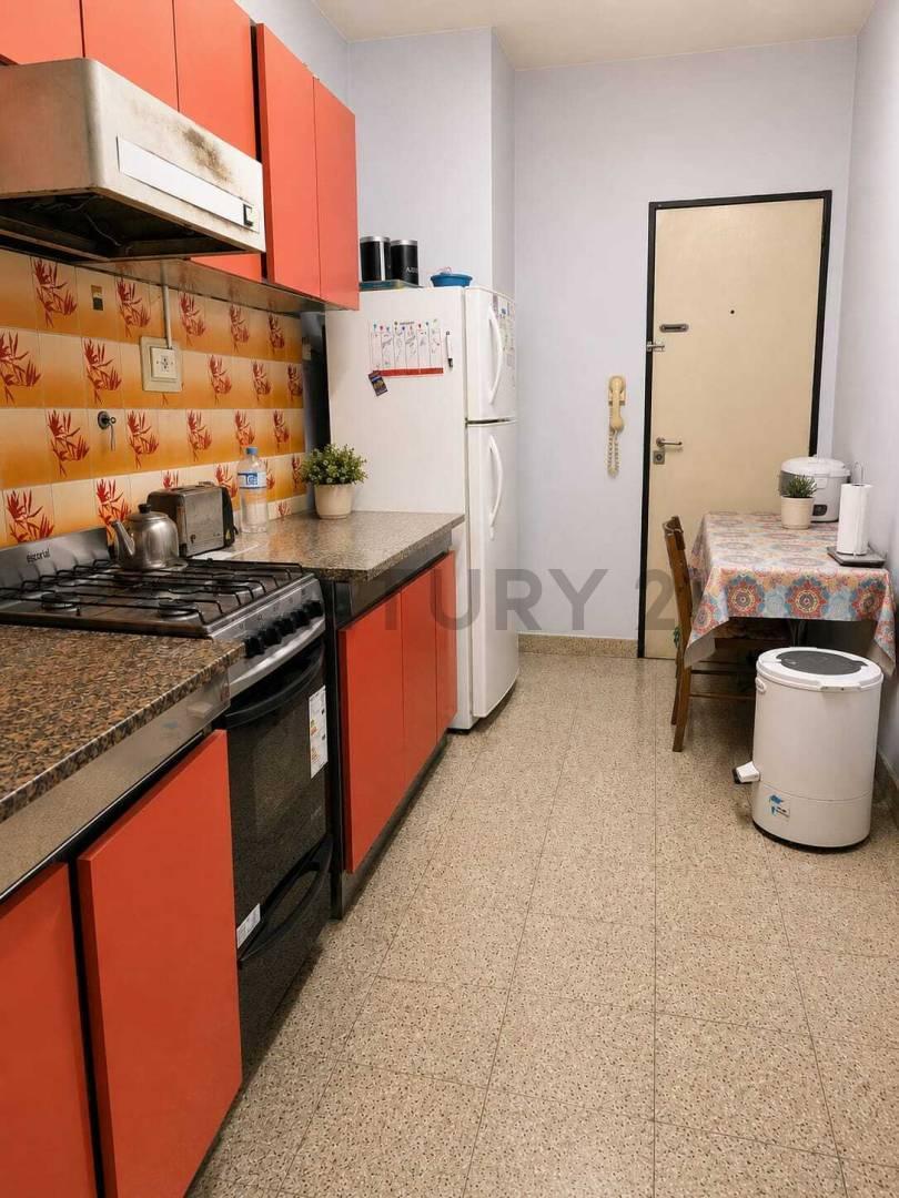 Foto de Departamento 4 Ambientes con Balcón - Barrio Güemes, a Metros de Nueva Córdoba, imagen 4