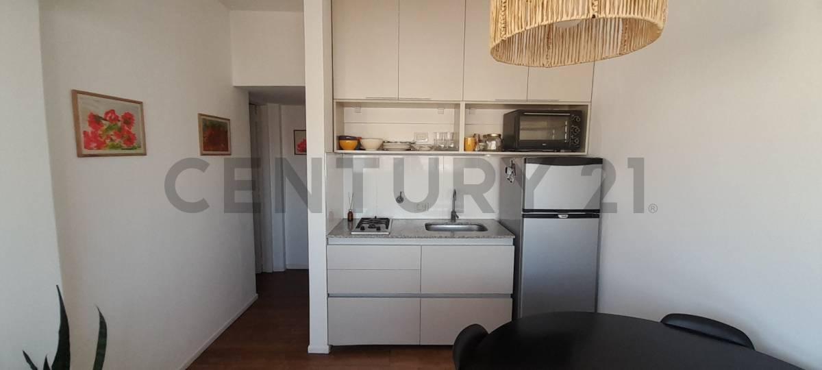 Foto de DEPARTAMENTO RENOVADO - CENTRO- 25 de Mayo (Piso 6) | Escritura, imagen 4