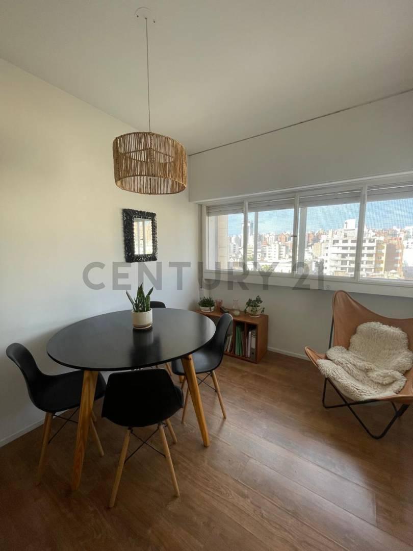 Foto de DEPARTAMENTO RENOVADO - CENTRO- 25 de Mayo (Piso 6) | Escritura, imagen 2