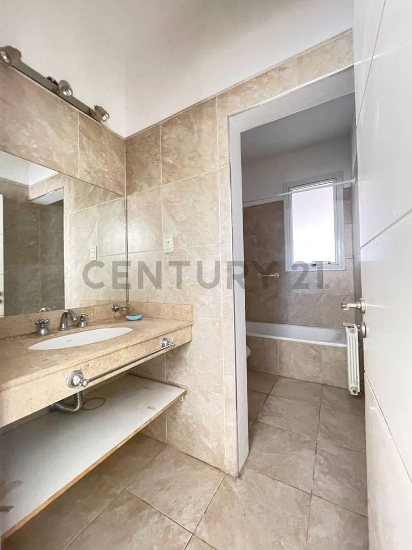 Foto de La Cuesta Casa 4 Dormitorios ALQUILADA , OPORTUNIDAD!!!, imagen 4