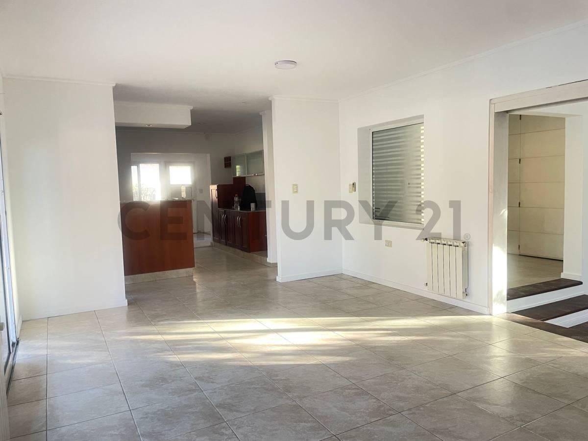Foto de La Cuesta Casa 4 Dormitorios ALQUILADA , OPORTUNIDAD!!!, imagen 3