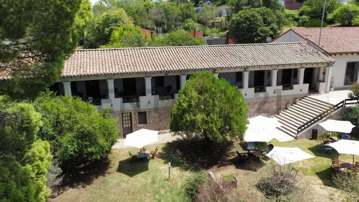 Foto de VENTA HOTEL CON 1.5 HECTAREAS RIO CEBALLOS, imagen 3