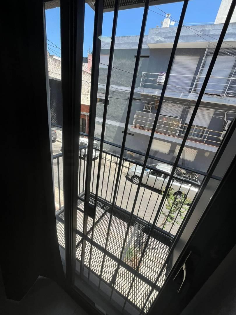 Foto de VENTA DEPTO- BARRIO ALBERDI- 1 DORMITORIO- OPORTUNIDAD !, imagen 5