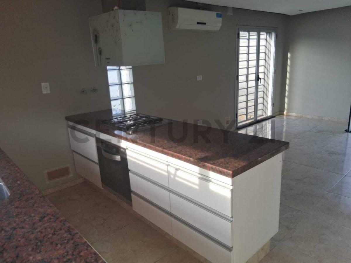Foto de Venta Casa 3 Dorm y Patio en Lozada, Córdoba, imagen 5