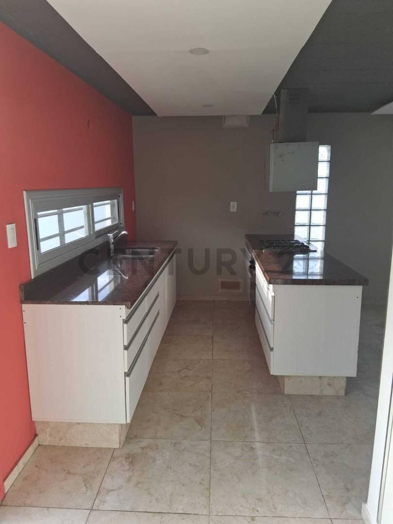Foto de Venta Casa 3 Dorm y Patio en Lozada, Córdoba, imagen 4